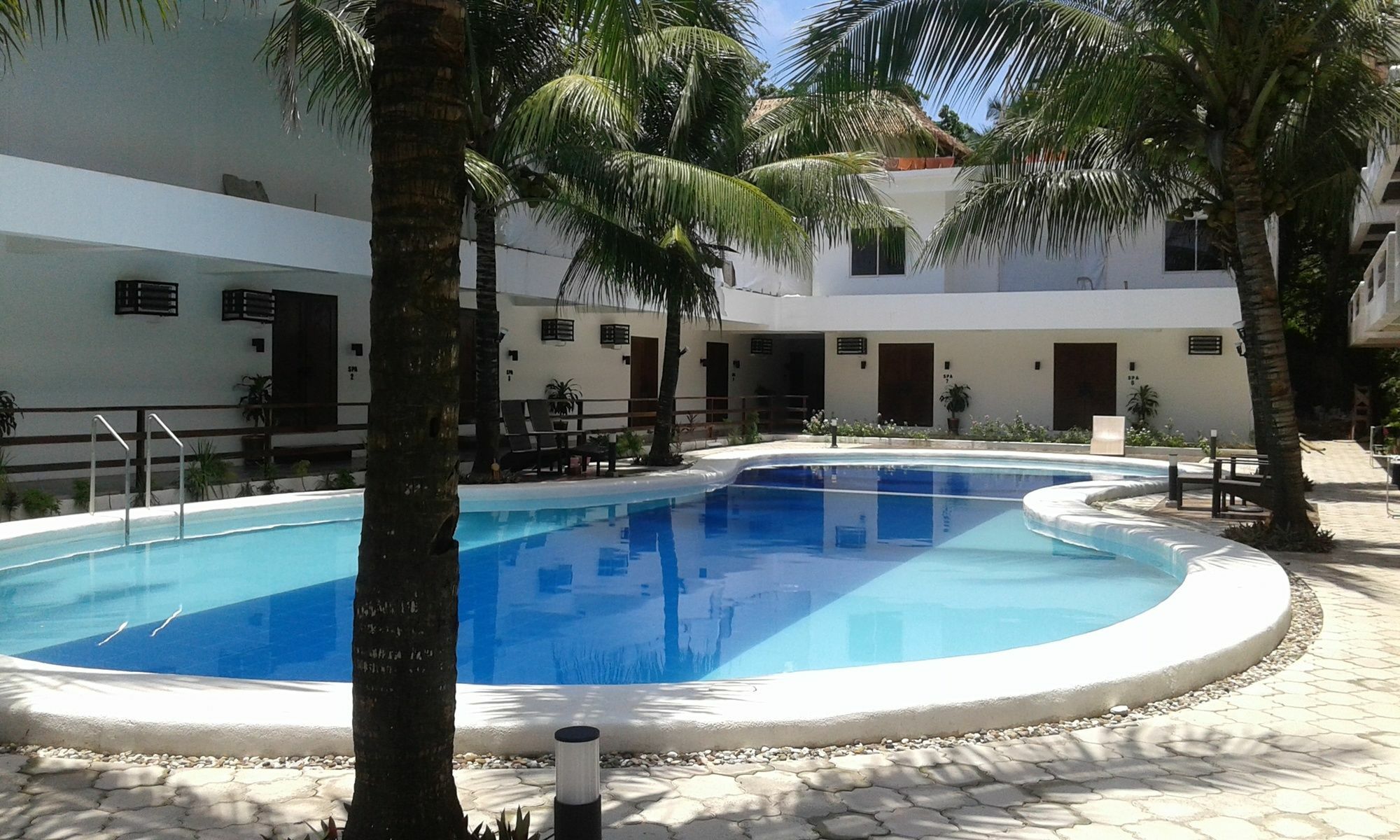 Feliness Resort Manoc-Manoc Esterno foto